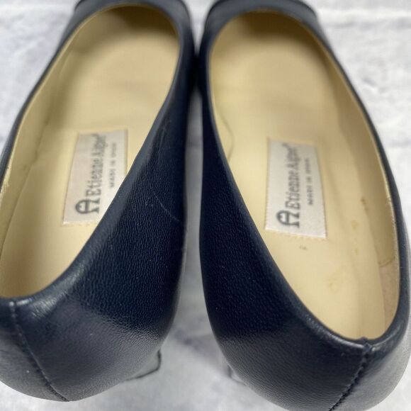 Etienne Aigner Strada Pumps Size 7.5N Black Leather Patent Cap Toe Slip On Heels - Picture 13 of 13